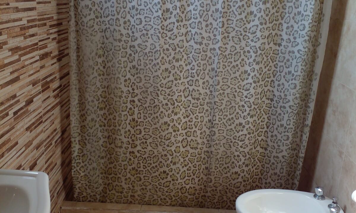 20c204fc-38e9-48e4-b963-4d466679609c