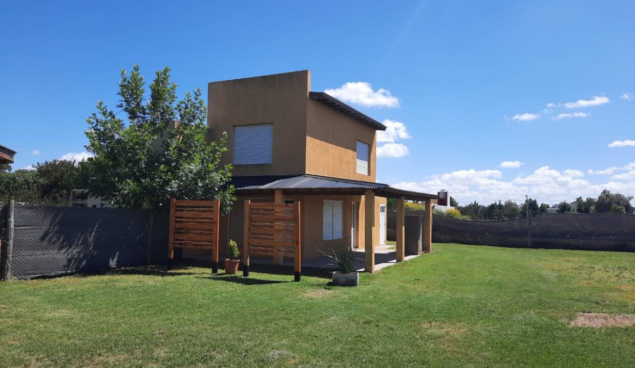 383d5407-2cd1-4958-a0ce-a7e8be60df2d