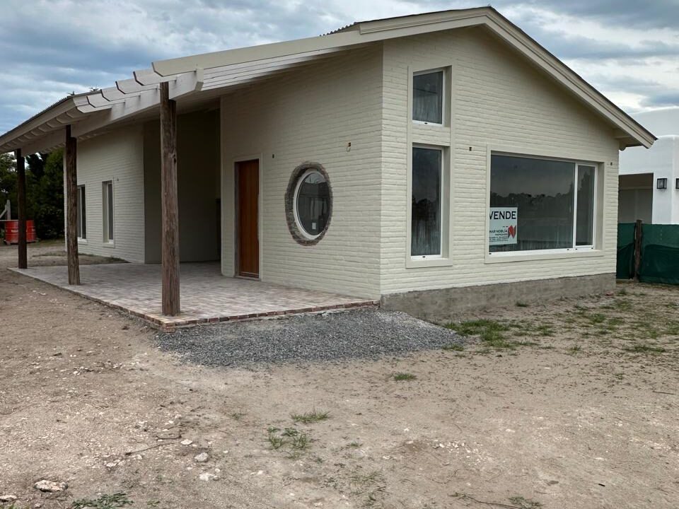 470334a4-39f1-4669-8740-9cb56737ca54