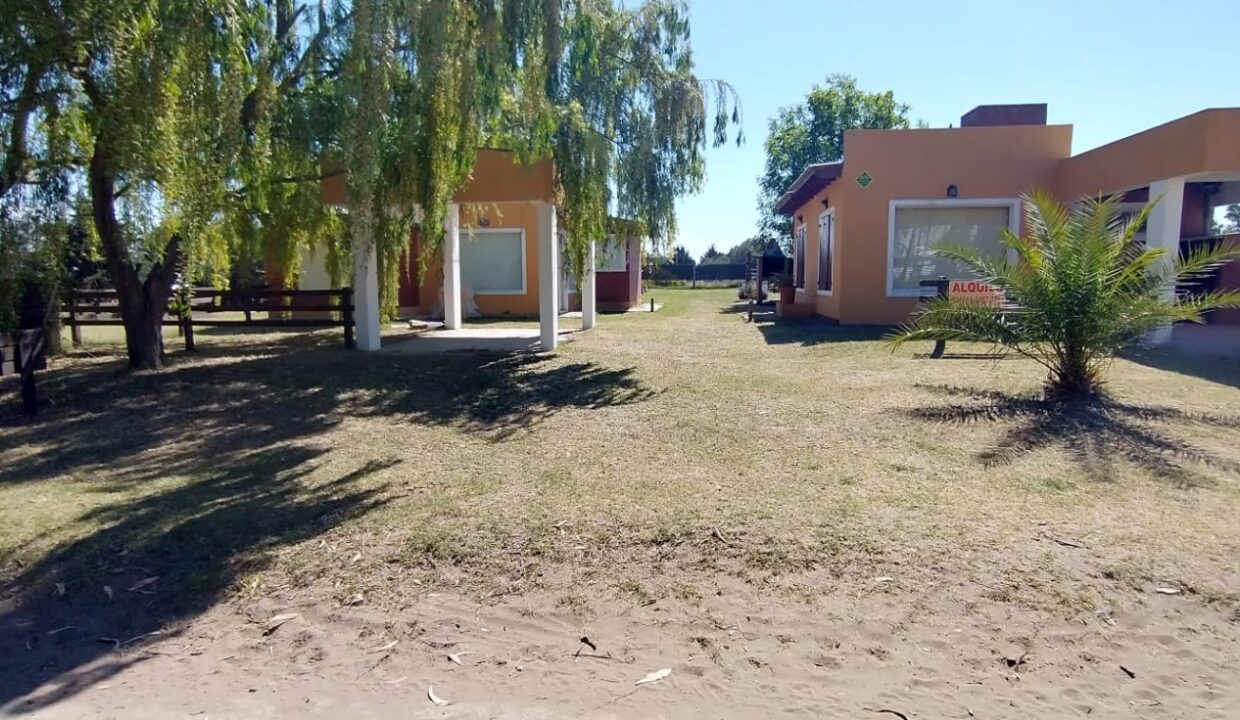 fa737e33-3939-47e4-ae3f-6c5db682e8c1