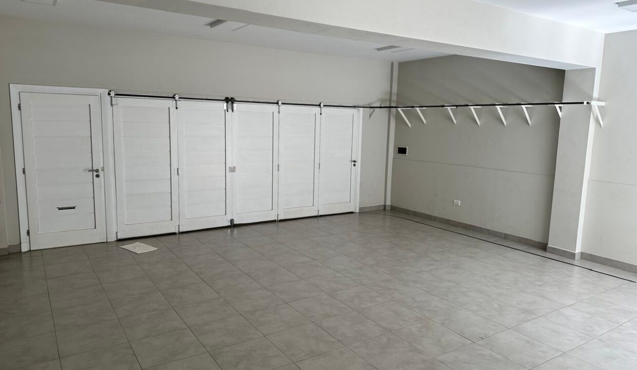 2e7c0ae3-b73f-4373-9371-e616eaf31200