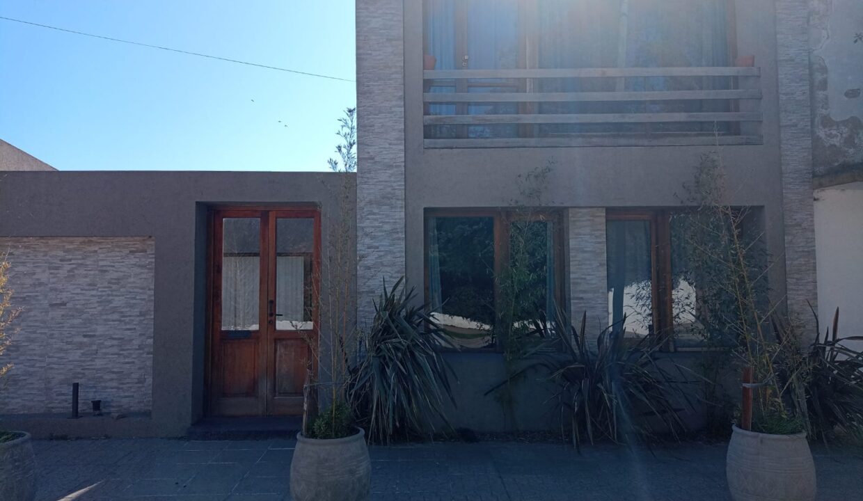 8b0e9162-8d88-43bc-a201-5b3e7d32a2a8