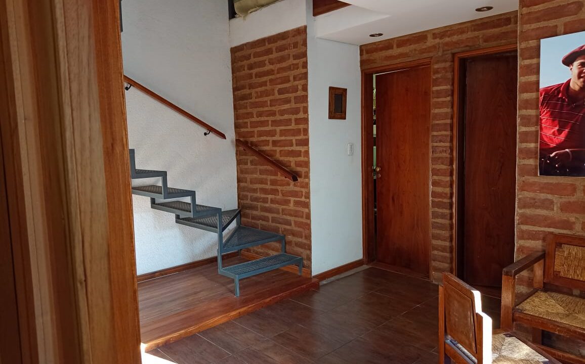 da76bbe9-d5fd-4bd6-a82e-e47a0763091f