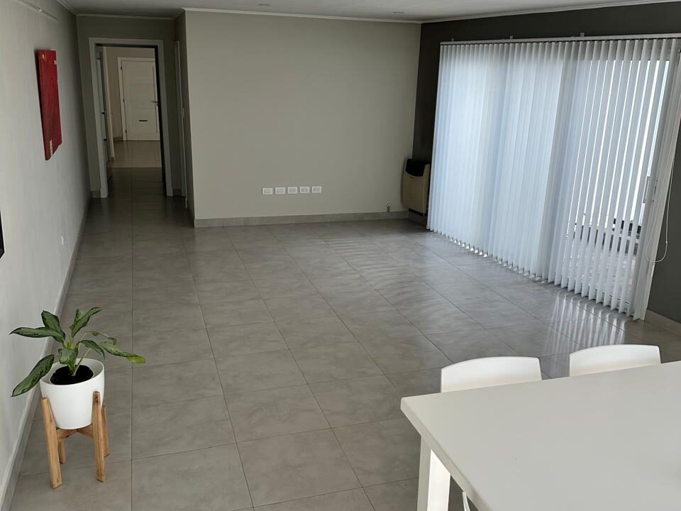 e7eea939-411e-4faa-9678-bd6ec88ef367