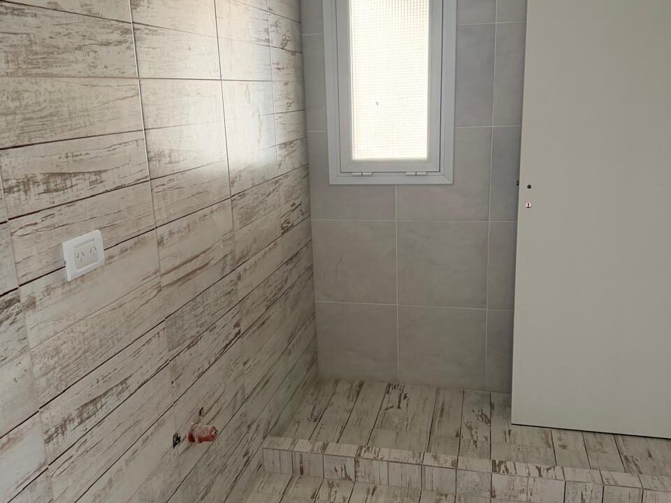 d9654b0b-1305-406a-b183-4eaccf3f95fd